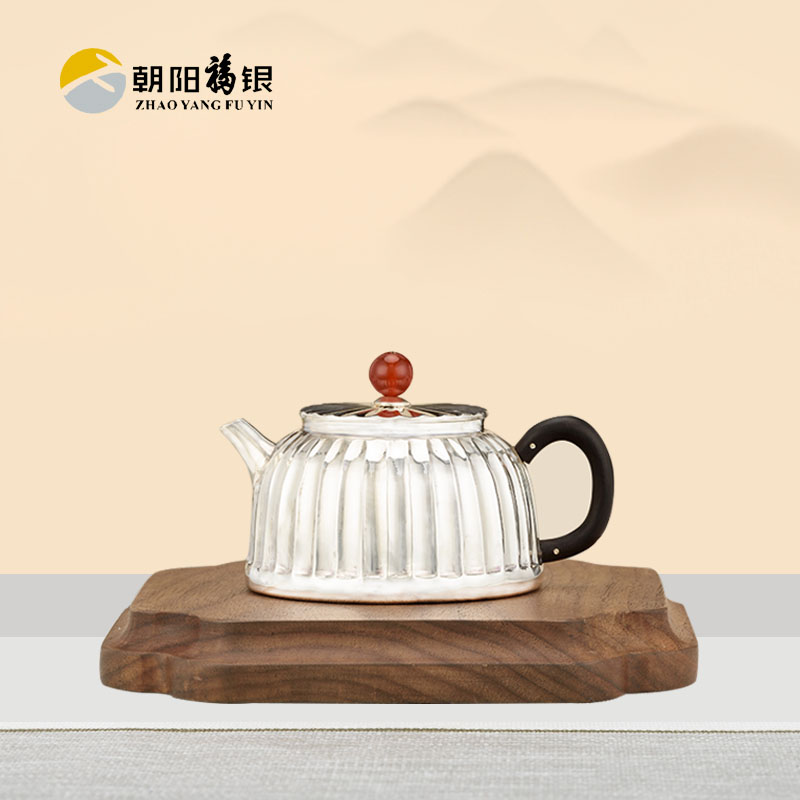 纯银茶壶